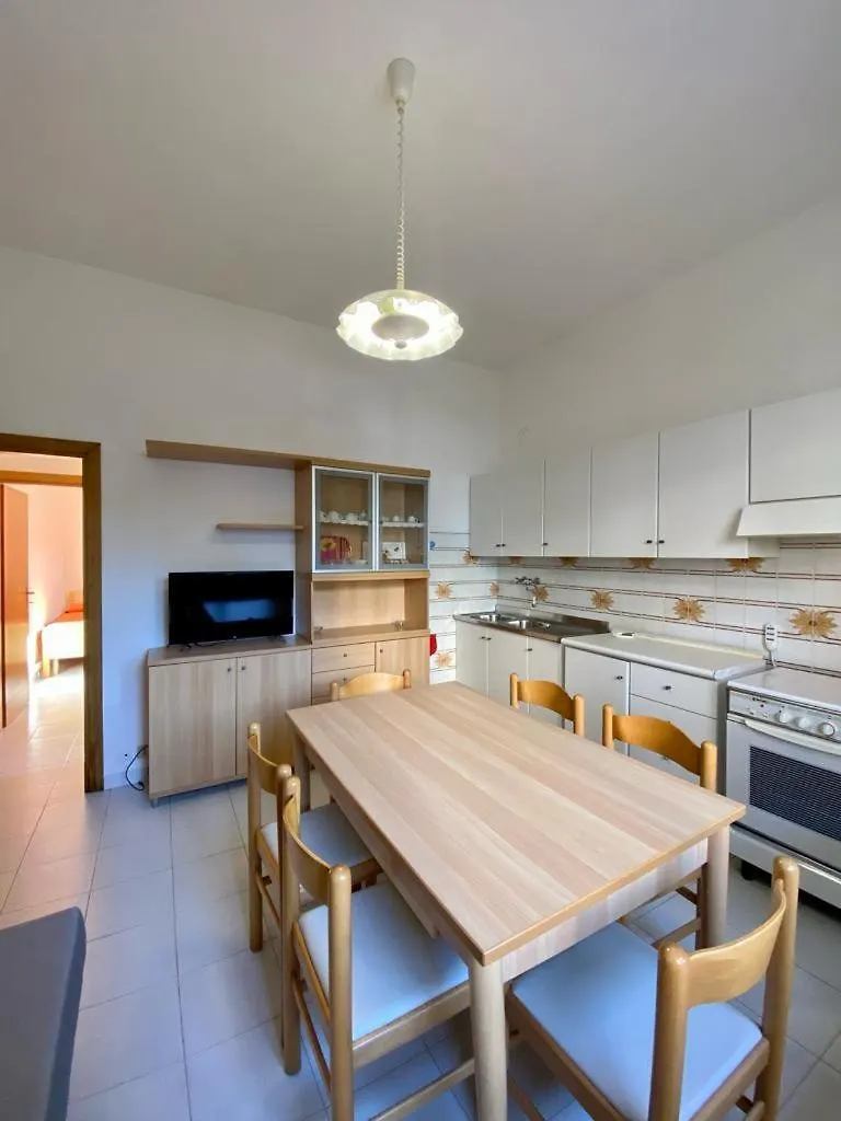 Abruzzi 35 Apartment Cervia