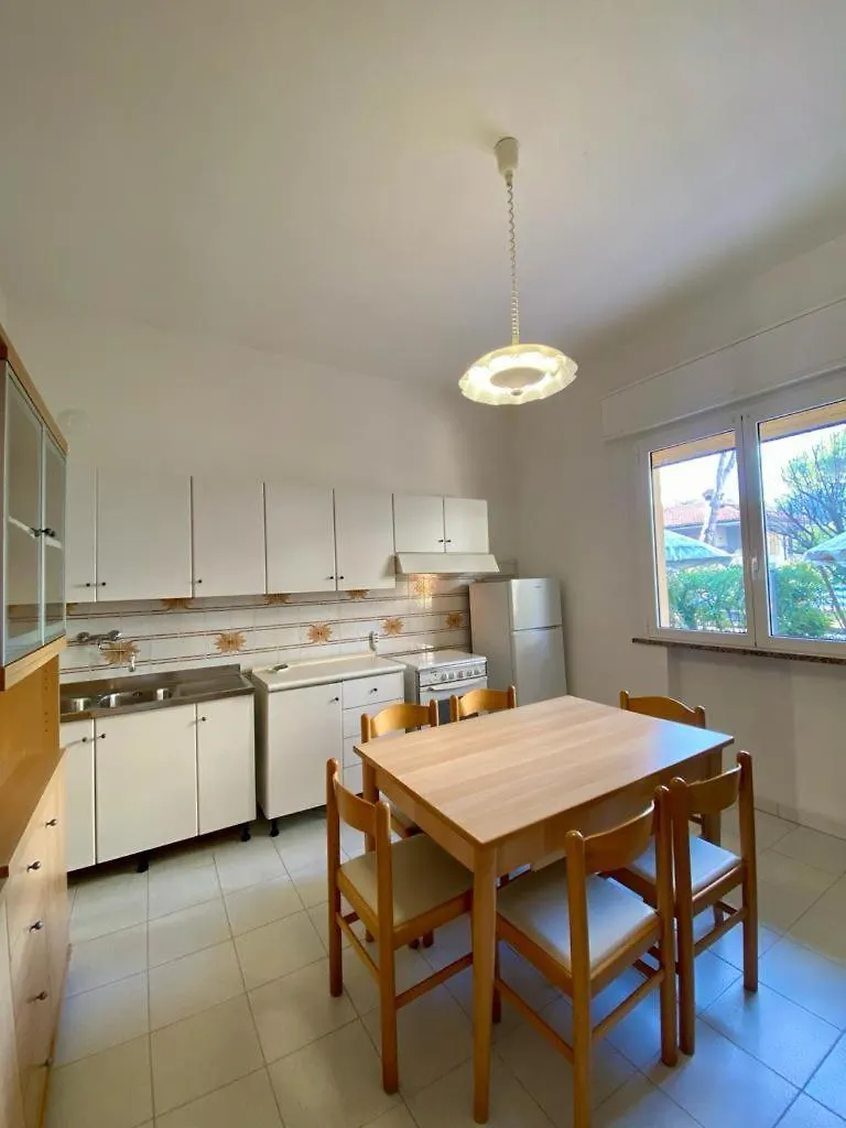 Abruzzi 35 Apartment Cervia