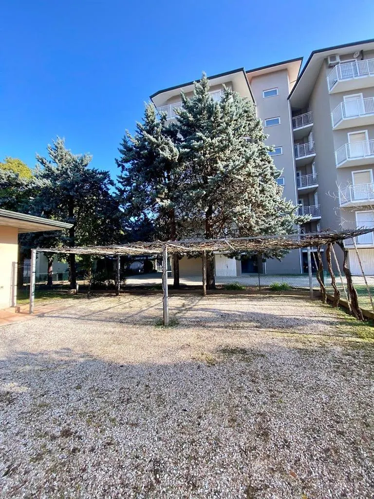 Abruzzi 35 Apartment Cervia